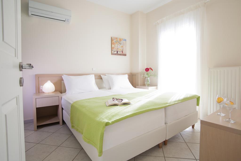 Anthemis Luxury Villa Kariótai